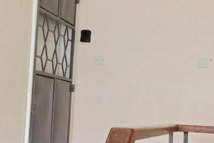 Room 14 of 25