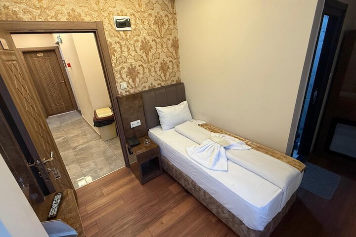 Room 20 of 31