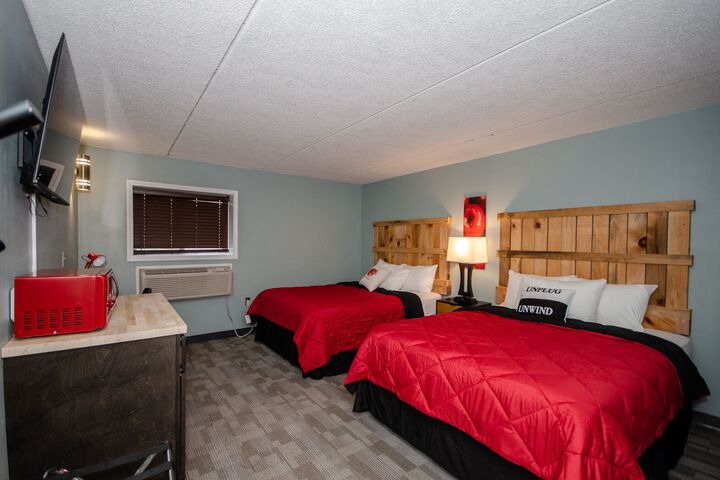 Room 16 of 19