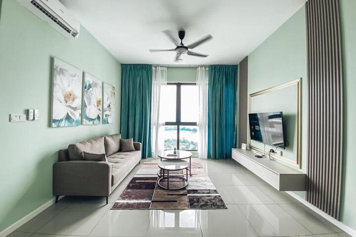 Image of Family-Friendly 3Bedrooms Condo at IOI Resort City
