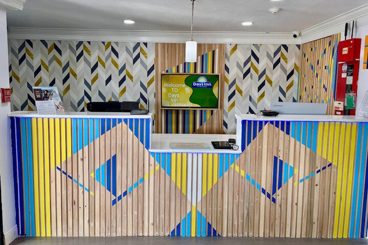 Entrance & Lobby