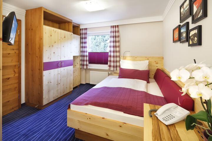Room 7 of 59