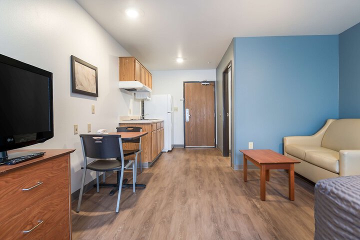 Double Bed Kitchen (2 of 12)