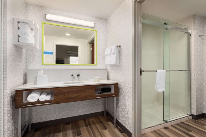 Bathroom shower