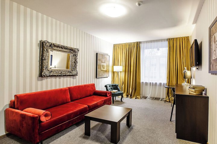 Room 53 of 113