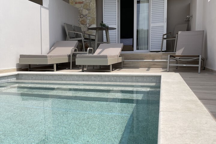 Hotel 70 of 73