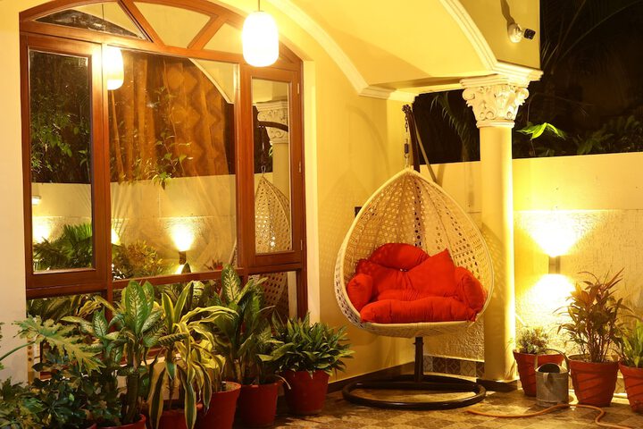 Hotel Exterior 59 of 65