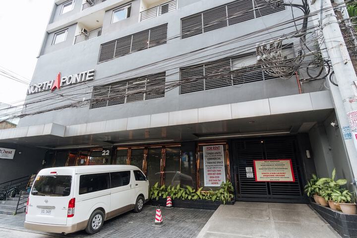 Hotel 76 of 81