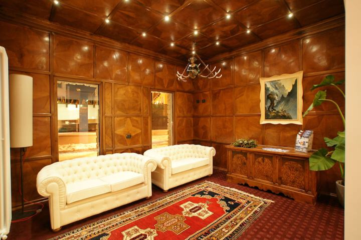 Hotel Interior 3 of 39