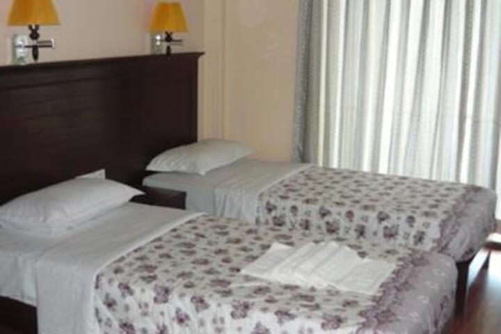 Room 4 of 5