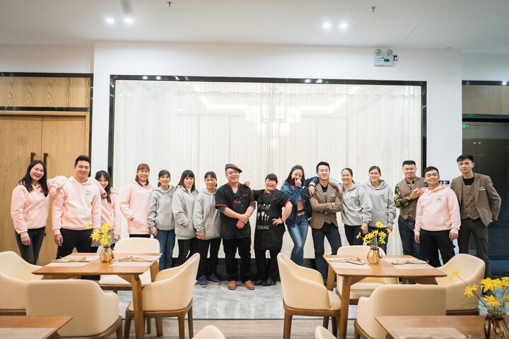 Dining 56 of 79