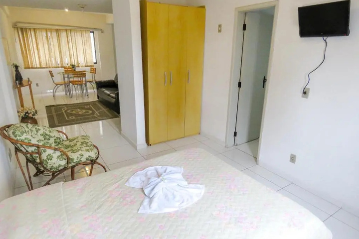 Room 3 of 9