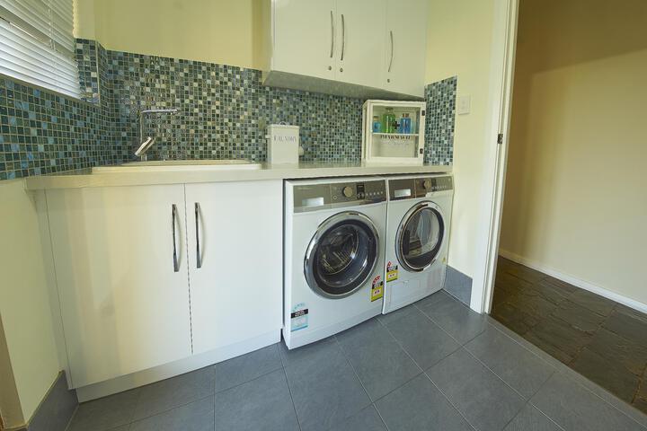 Laundry 4 of 5