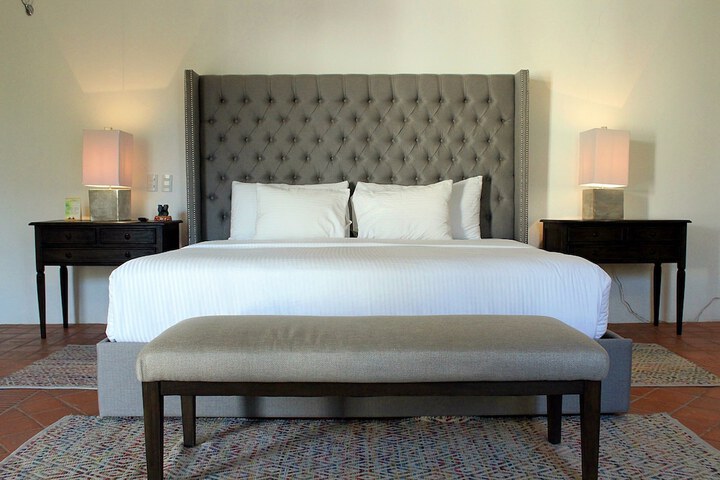 Room 20 of 177