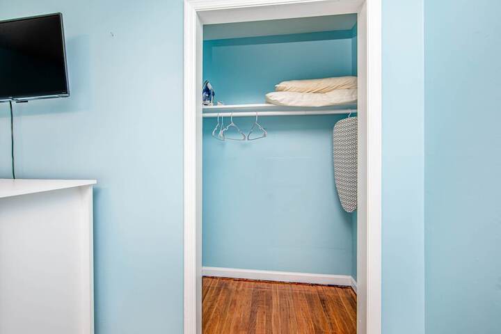 Room 21 of 62
