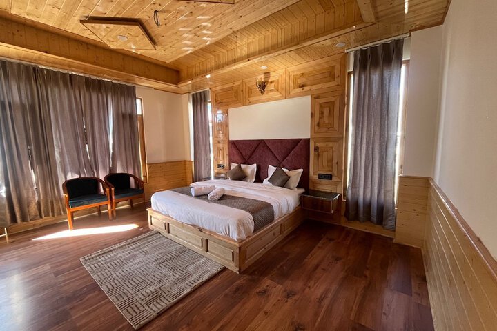 Hotel Mountain Blue Manali