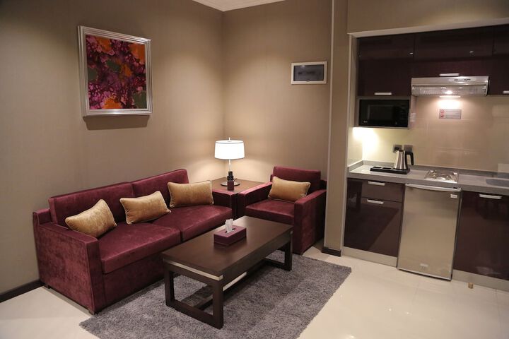 Room 10 of 67