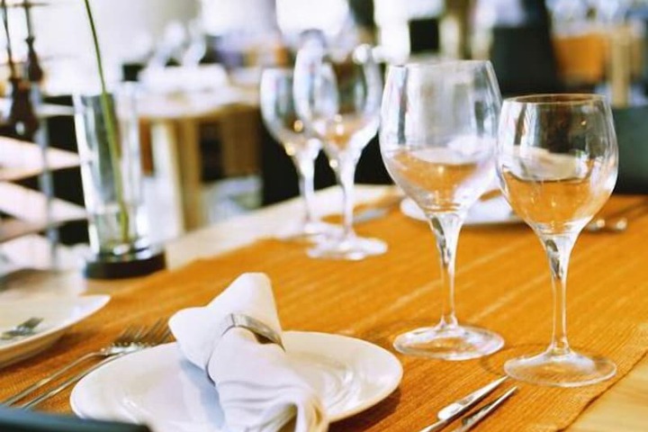 Dining 39 of 62