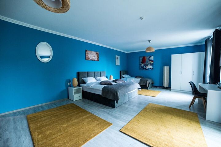 Room 21 of 66