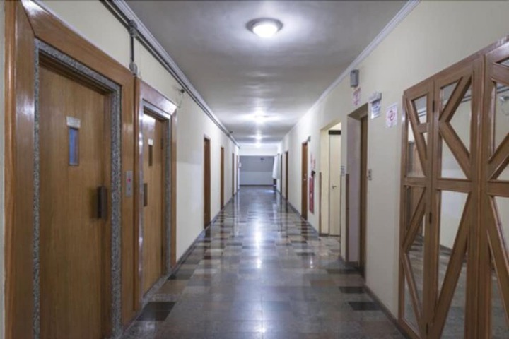 Ballroom/Hall 26 of 32