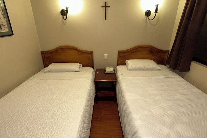 Room 45 of 132