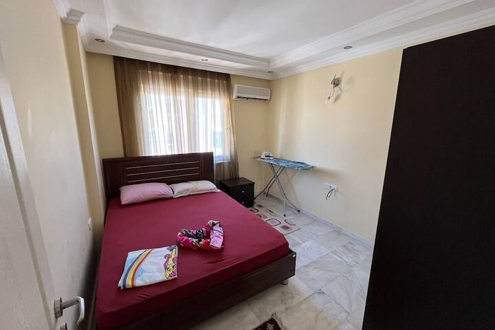 Room 9 of 40