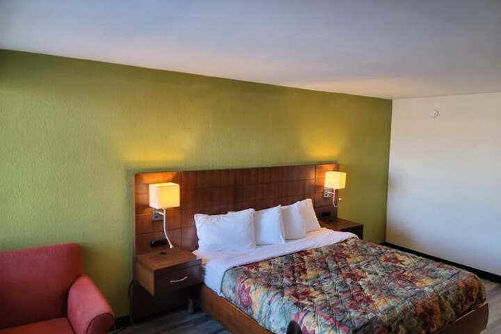 Standard | King Bed (2 of 4)