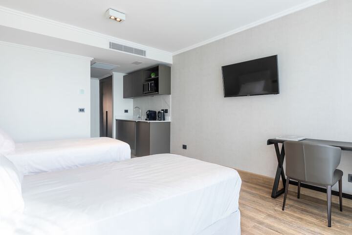 Room 5 of 51