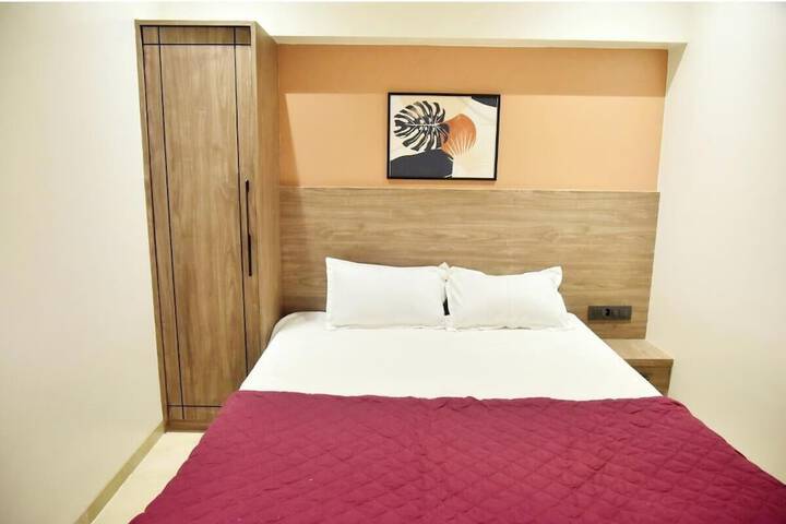 Room 17 of 53