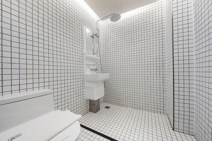 Room 30 of 45