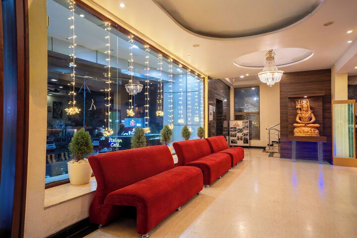Hotel Interior 19 of 135