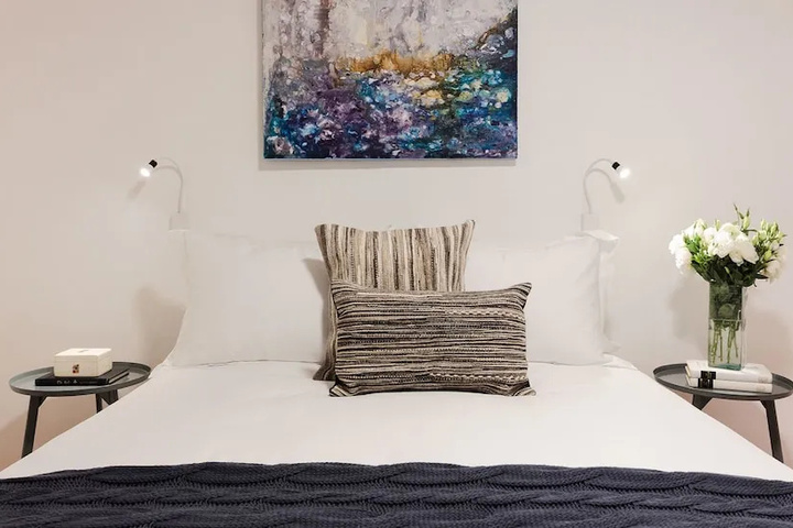Room 4 of 15