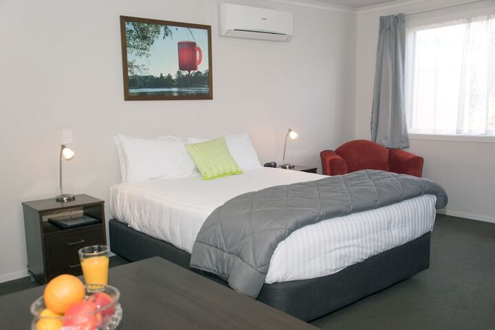 Room 8 of 55