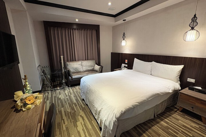 Room 19 of 74