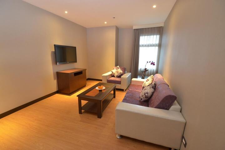 Room 22 of 48