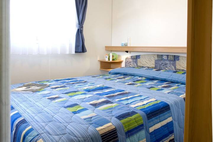 Room 38 of 227