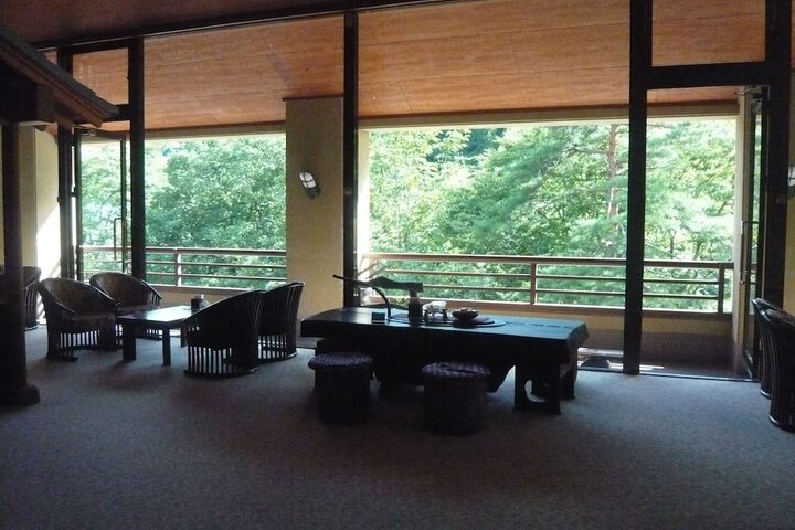 Guest Lobby