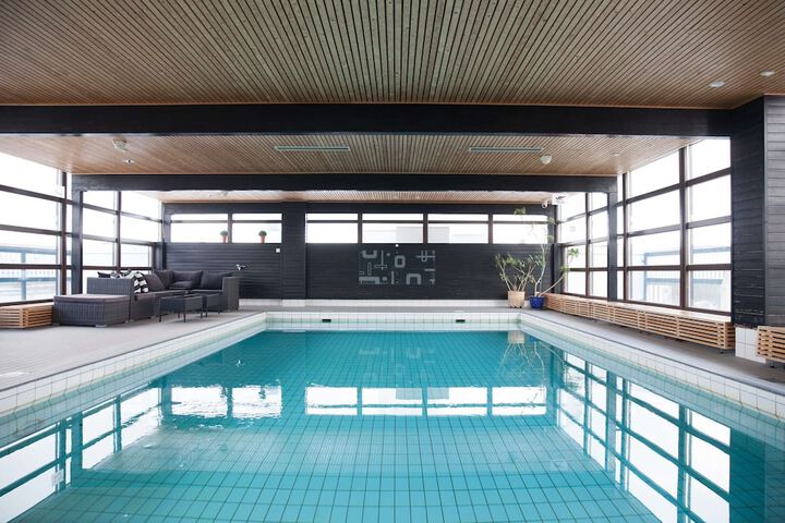 Hotel with Pool