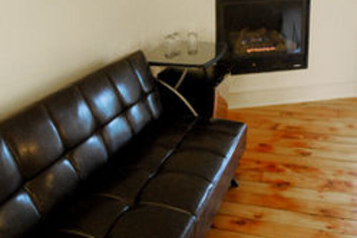 Room 9 of 17