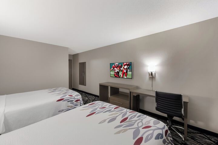Deluxe 2 Double Beds (1 of 4)