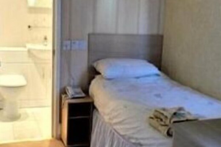 Room 8 of 23