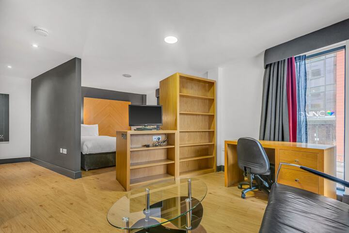 Room 6 of 29