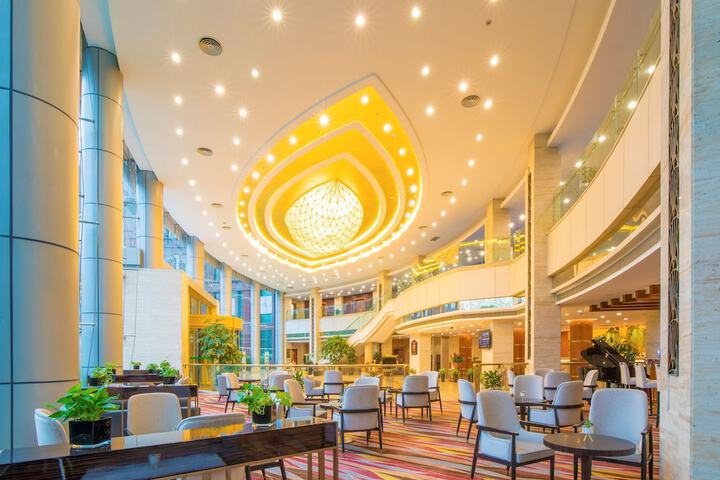 Hotel Lobby