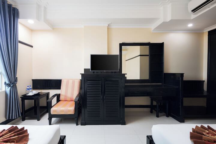 Room 10 of 45
