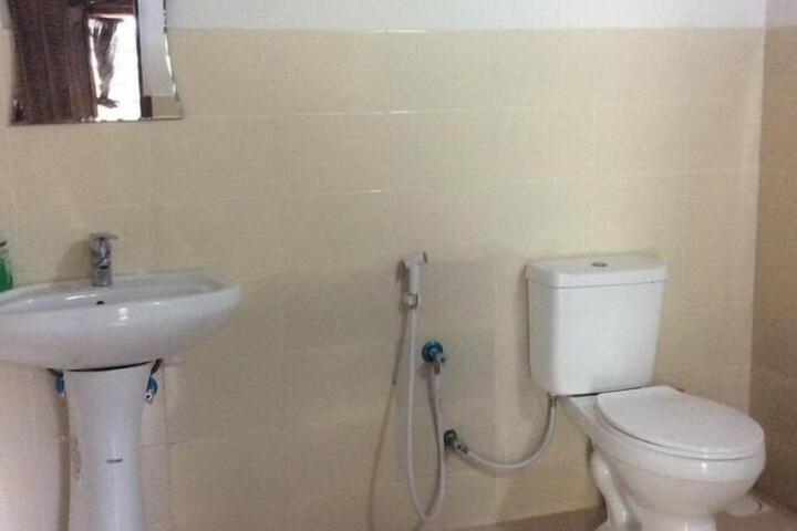 Room 4 of 20