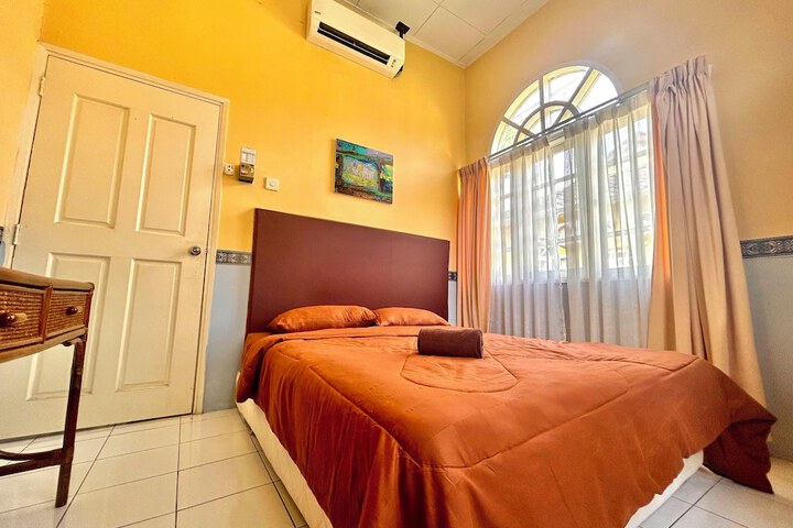 Room 16 of 91