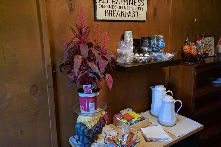 Breakfast/Coffee Service 26 of 53
