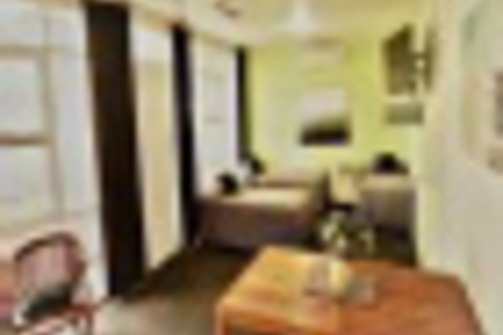 Room 75 of 228