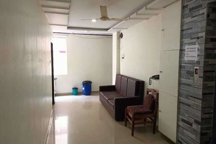 Room 9 of 20