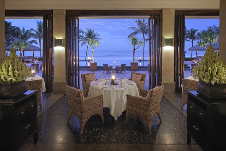 Dining 89 of 122